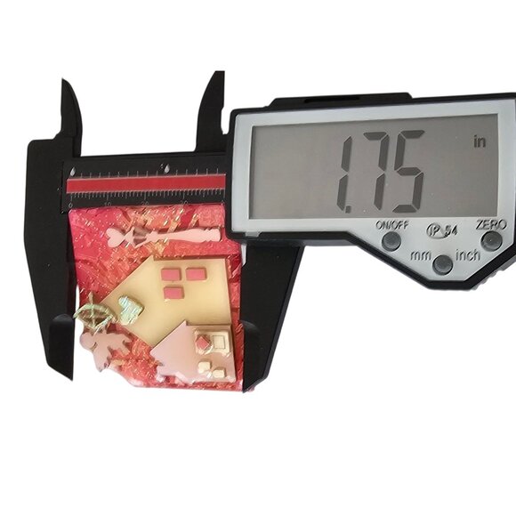 Lucinda Pink Heart Cupid Lamp Post House Pin - Picture 7 of 8